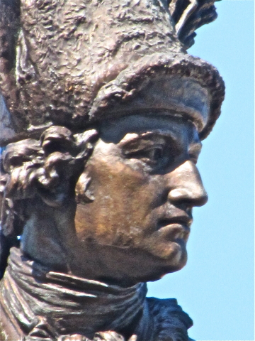 Morgan, Daniel, statue close up of face